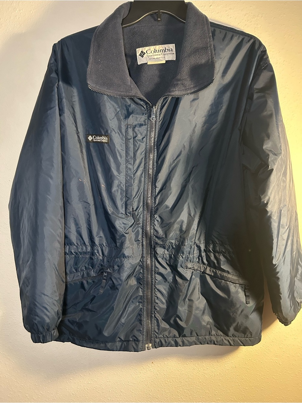 Columbia Women's XL Navy Blue Fleece Lined Nylon Jacket Full Zip - Flawed